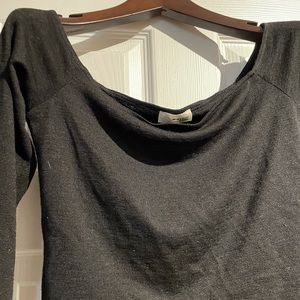 Wilfred off the shoulder, crop long sleeve shirt.